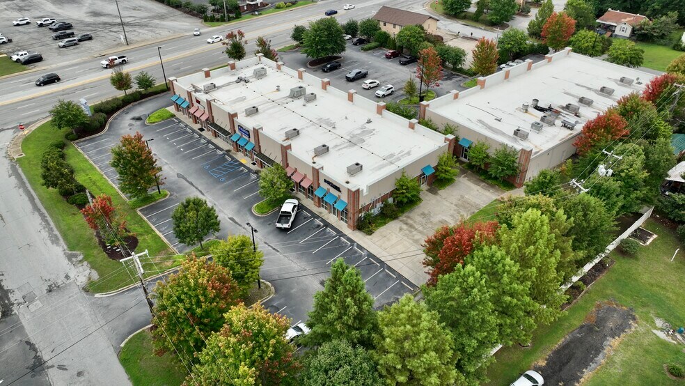 1707 John B White SR Blvd, Spartanburg, SC à louer - Aérien - Image 3 de 7