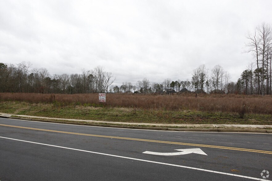 11427 Bells Ferry Rd, Canton, GA à vendre - Photo du bâtiment - Image 2 de 2