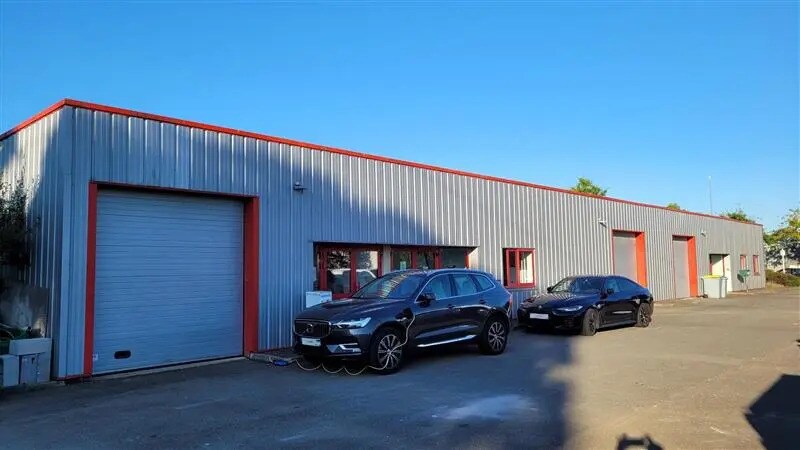 Flex dans Couëron à louer - Photo du bâtiment - Image 2 de 3