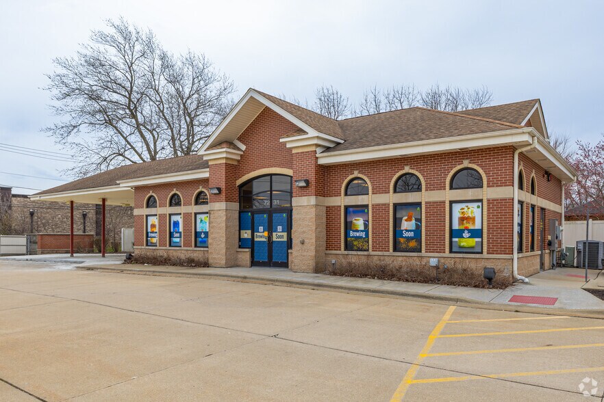7231 171ST St, Tinley Park, IL à louer - Photo du bâtiment - Image 3 de 19