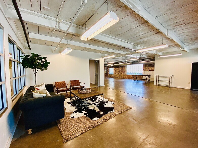 916 Bryan Ave, Fort Worth, TX à louer - Photo intérieure - Image 2 de 19