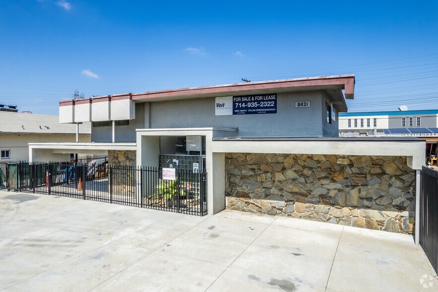 8431 Monroe Ave, Stanton, CA for sale - Building Photo - Image 3 of 22