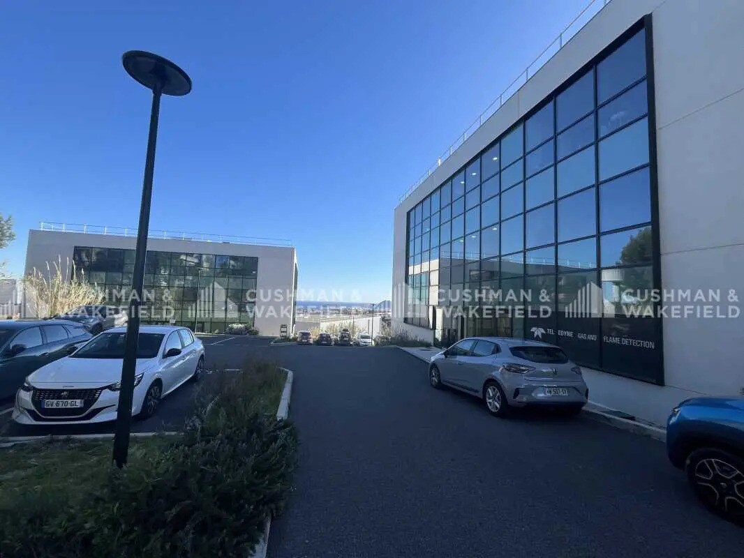 392 Avenue Des Genévriers, La Ciotat for lease Building Photo- Image 1 of 3