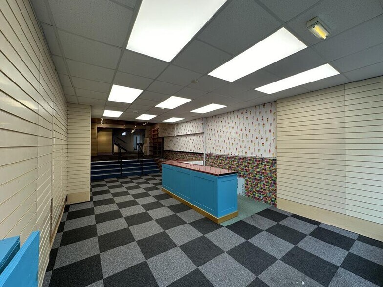 15 High Street, Barnstaple à vendre - Photo du bâtiment - Image 2 de 4