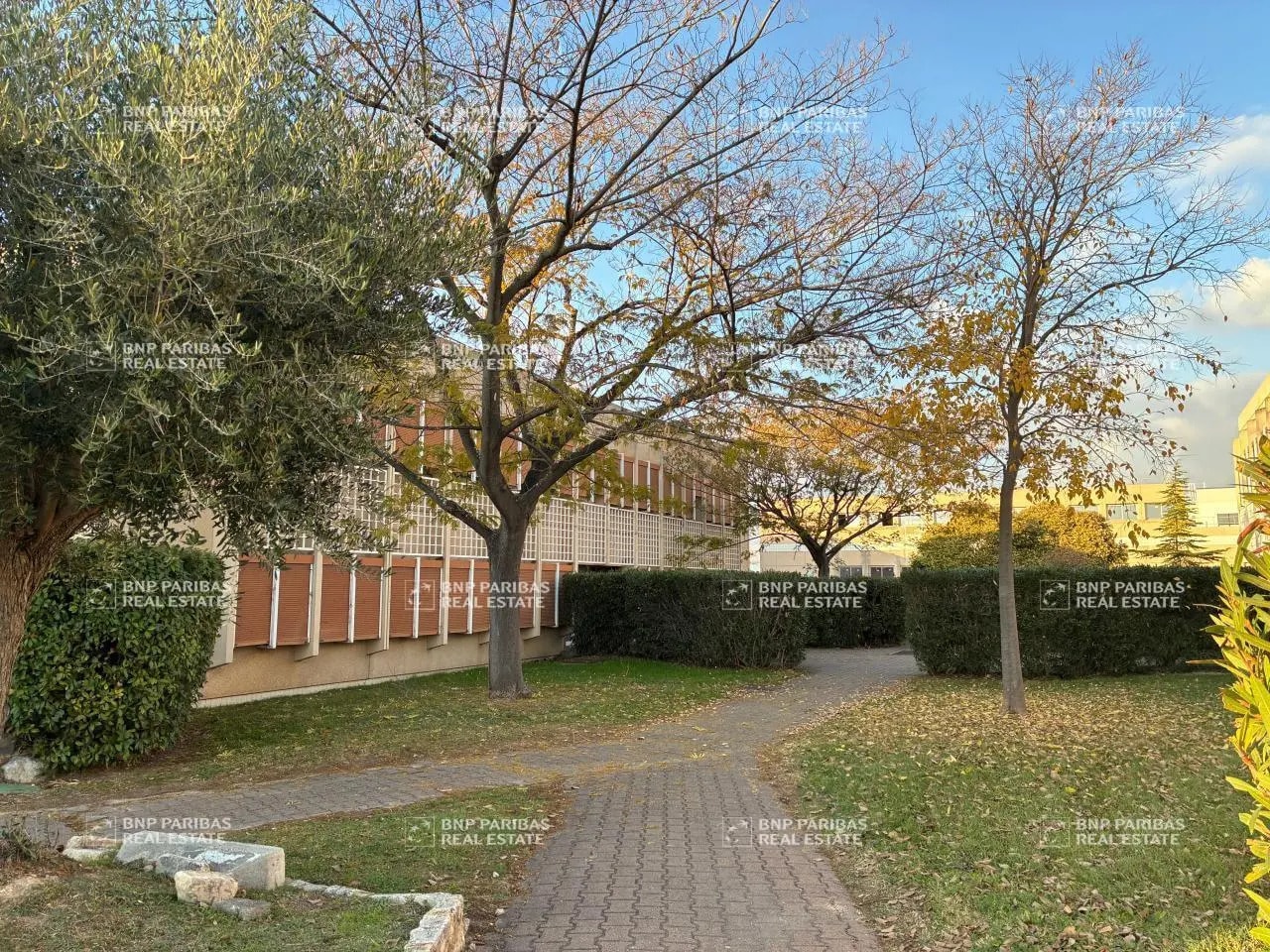 Office in Vitrolles for lease Building Photo- Image 1 of 50