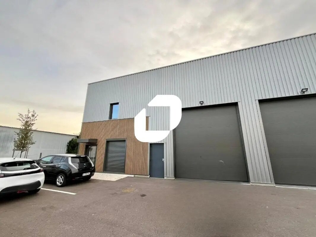 Office in Chassieu for lease Building Photo- Image 1 of 9