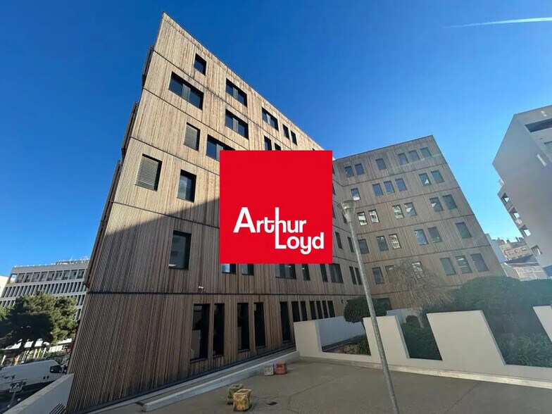 418 Boulevard National, Marseille à louer - Photo du bâtiment - Image 2 de 7