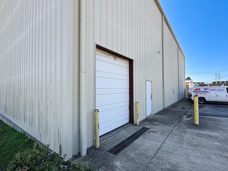 2701 Landers Ave, Nashville, TN à louer - Photo du bâtiment - Image 2 de 4