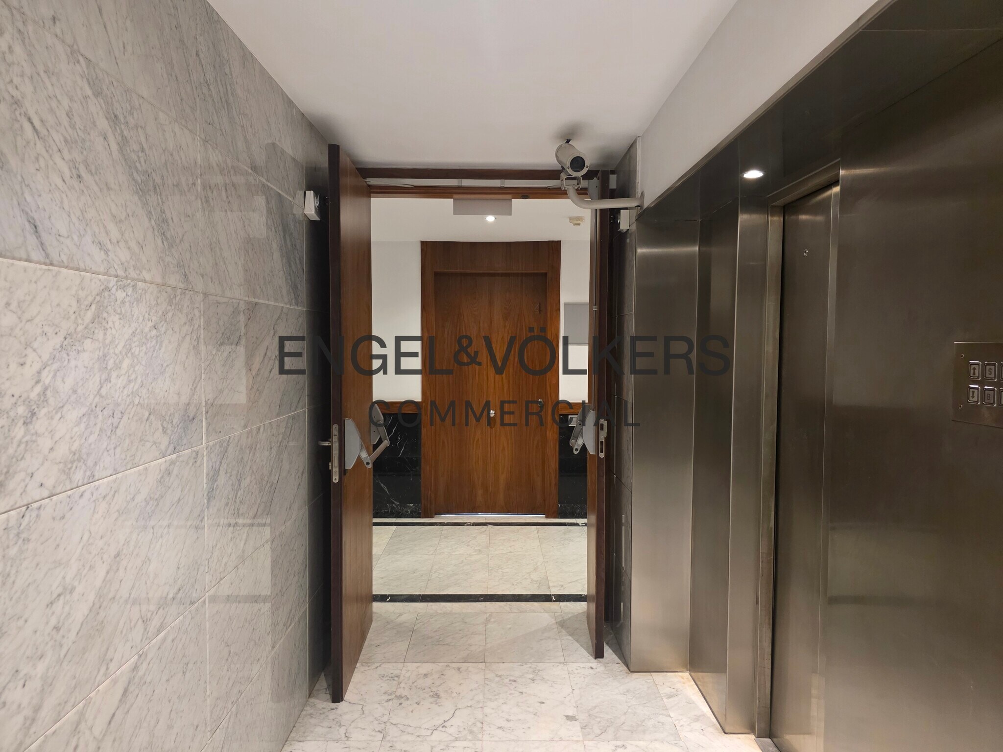 Office in Barcelona, Barcelona for lease Interior Photo- Image 1 of 7