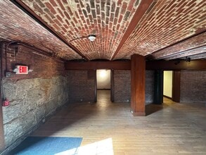 40 Pleasant St, Portsmouth, NH for lease Interior Photo- Image 2 of 9