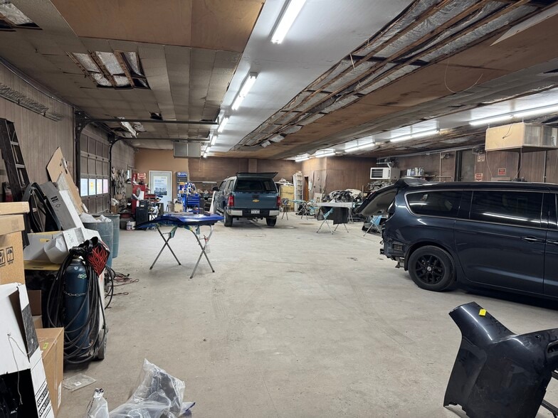 403 Charles St, Sistersville, WV for sale - Building Photo - Image 3 of 7