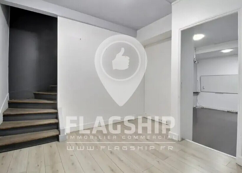 Office in Paris for sale - Interior Photo - Image 2 of 7