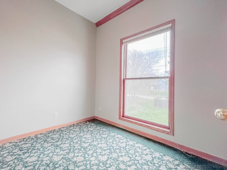 850 Marsh St, Valparaiso, IN à louer - Photo du bâtiment - Image 2 de 17