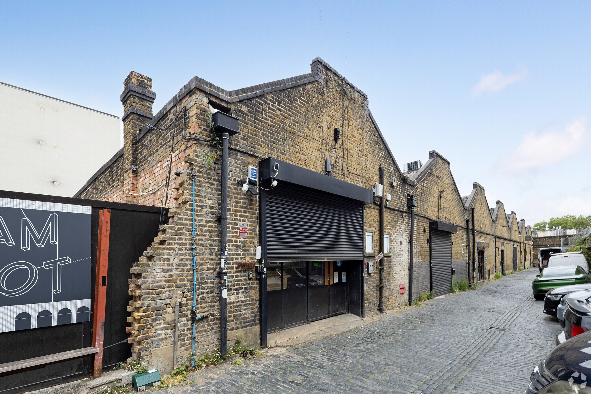 38-40 Upper Clapton Rd, London for lease Primary Photo- Image 1 of 4