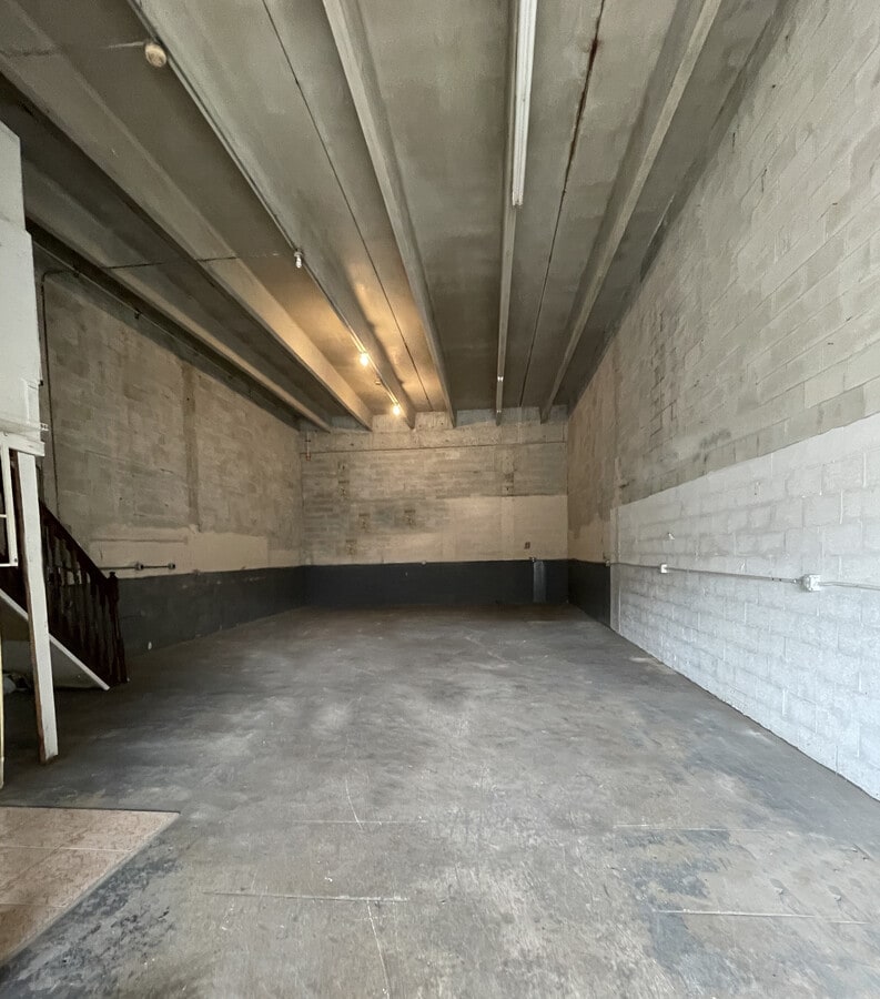 8012-8076 W 21st Ave, Hialeah, FL 33016 - Unit 10 - - Interior Photo - Image 1 of 2