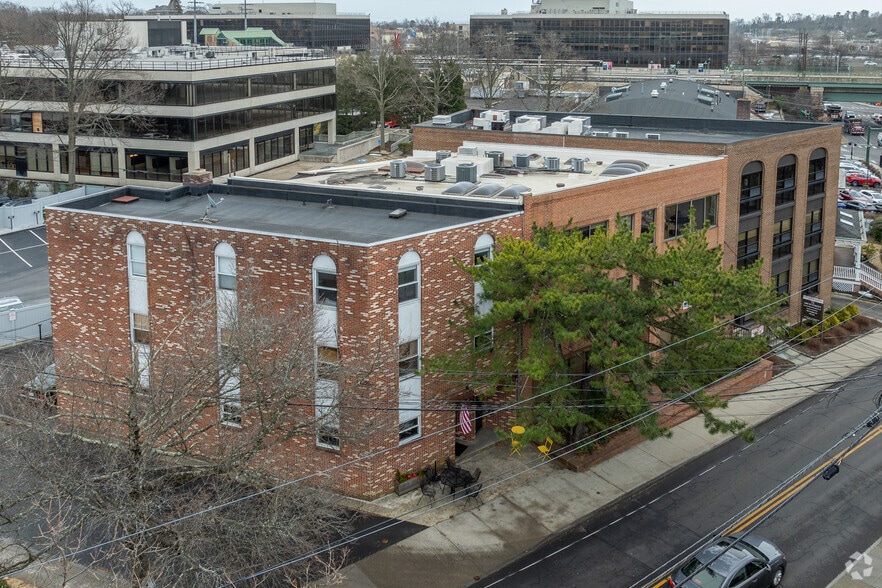 73 Arch St, Greenwich, CT for lease - Building Photo - Image 3 of 5