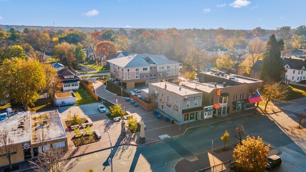 2016 College St, Cedar Falls, IA for sale - Building Photo - Image 2 of 22