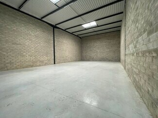 Plus de détails pour 22 Avenue De Stalingrad, Stains - Industriel à vendre