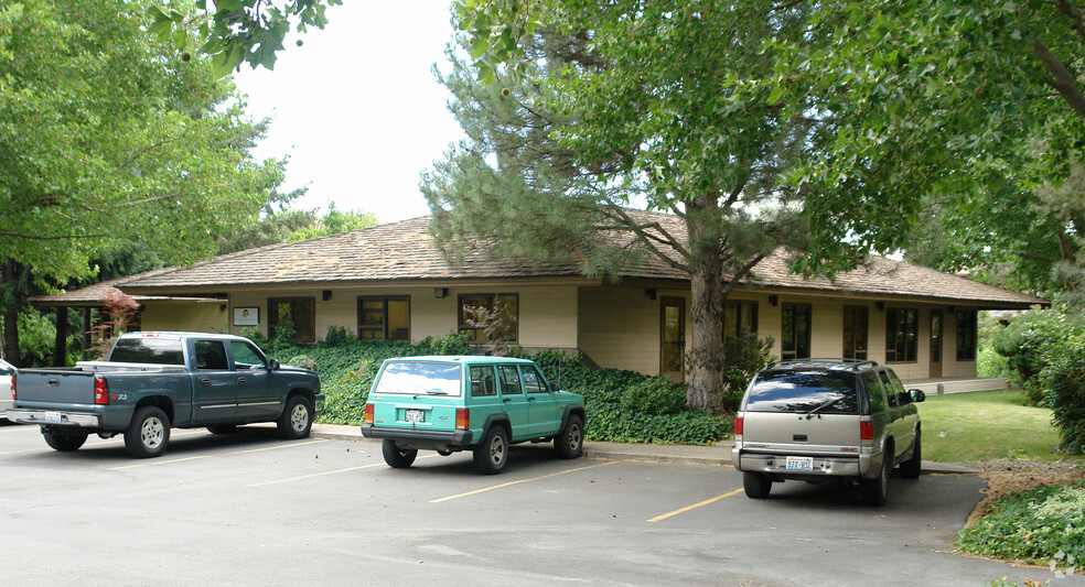 1420 N 16th Ave, Yakima, WA for sale - Primary Photo - Image 1 of 1