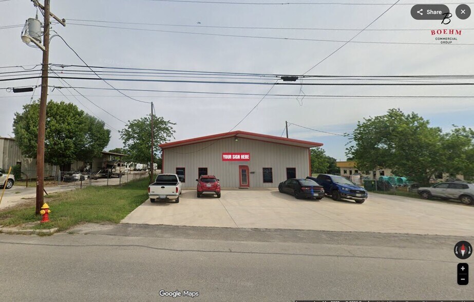 129 Industrial Dr, Boerne, TX à louer - Photo du bâtiment - Image 1 de 8