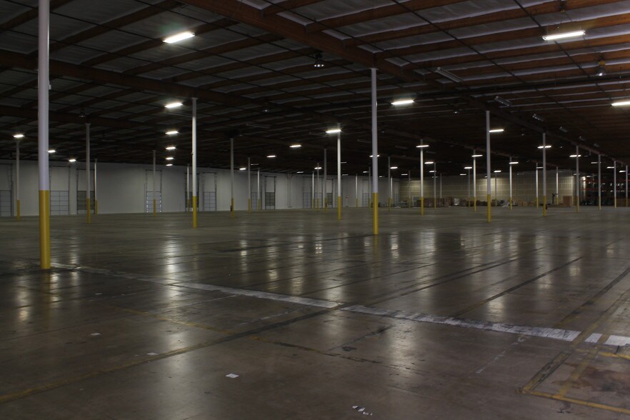 2626 S 7th St, Phoenix, AZ à louer - Photo intérieure - Image 2 de 7