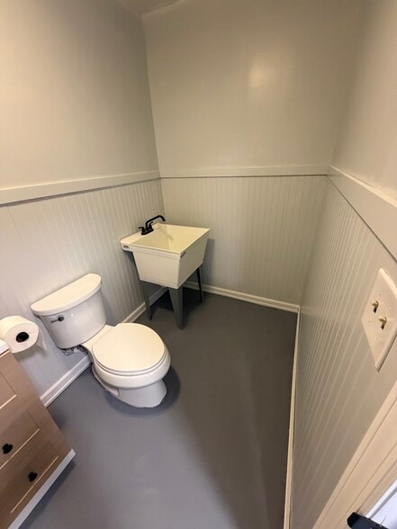 731 Broad St, Sumter, SC for lease - Building Photo - Image 3 of 9