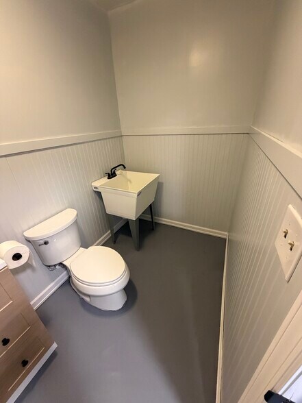 731 Broad St, Sumter, SC à louer - Photo du bâtiment - Image 3 de 9