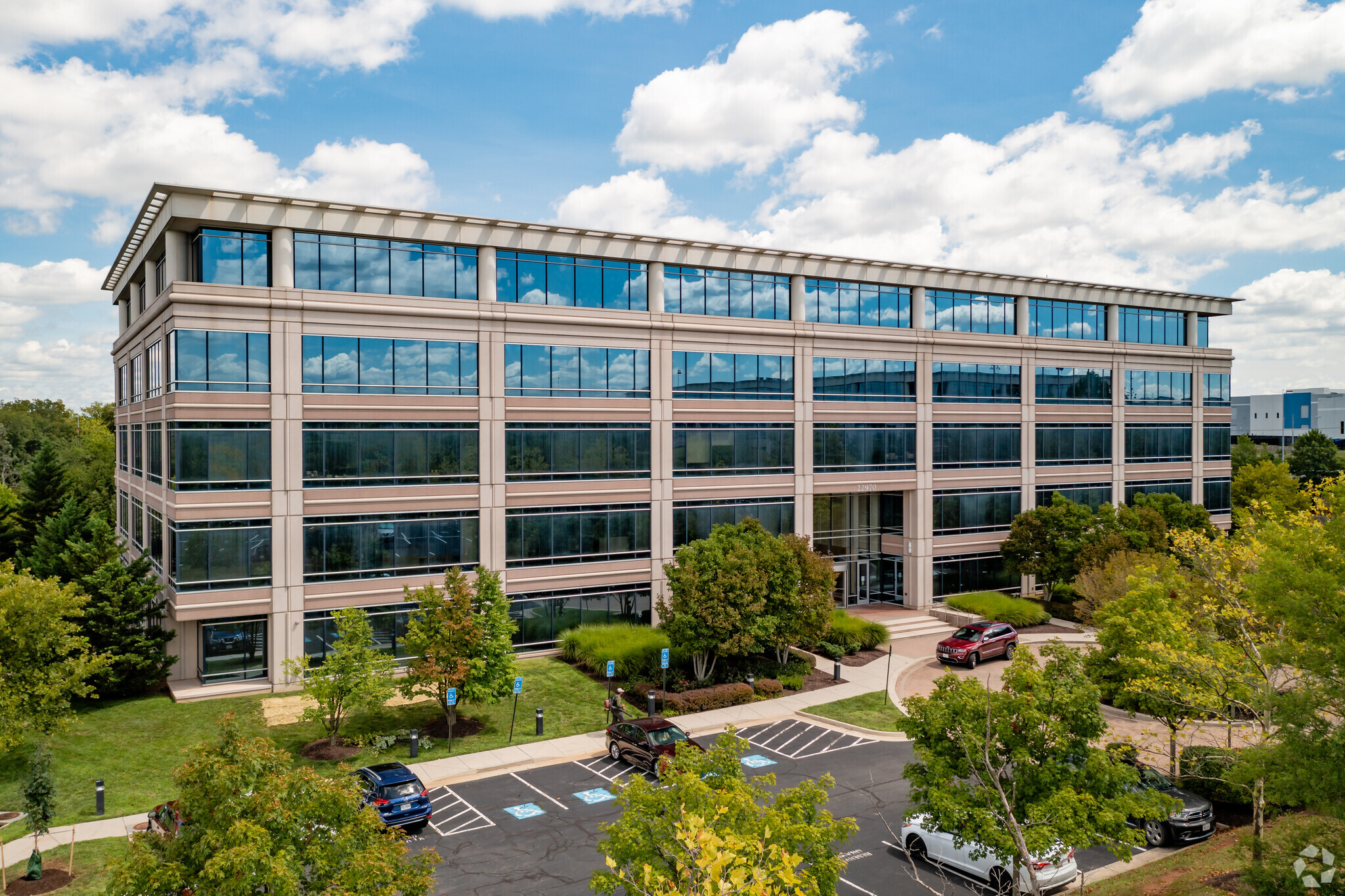 22970 Indian Creek Dr, Sterling, VA for lease Building Photo- Image 1 of 8