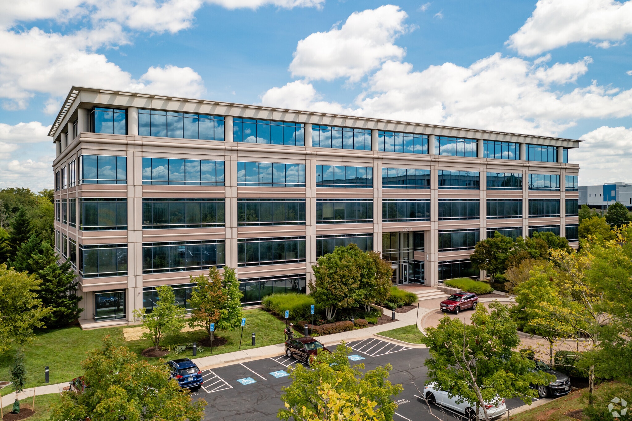 22970 Indian Creek Dr, Sterling, VA for lease Primary Photo- Image 1 of 8