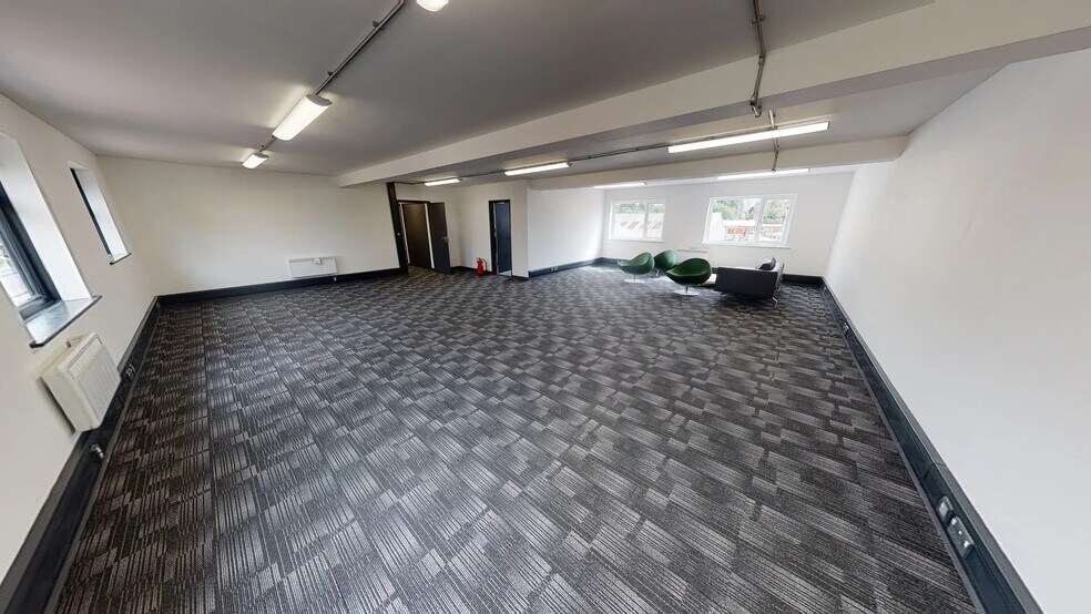 207-209 Torrington Ave, Coventry à vendre - Numérisation 3D de Matterport - Image 3 de 30