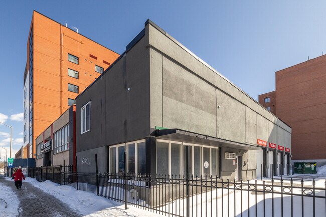 Plus de détails pour 305 Cumberland St, Ottawa, ON - Commerce de détail à vendre