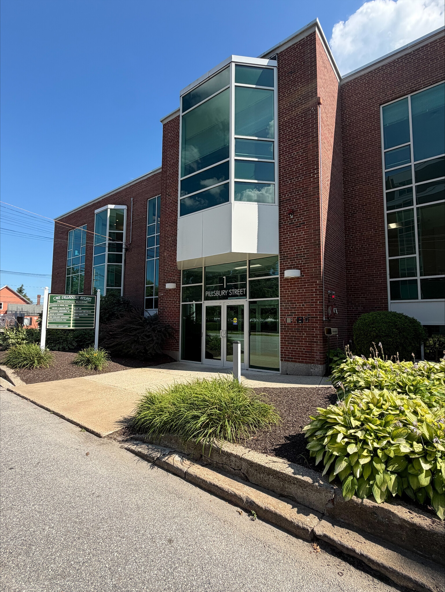 1 Pillsbury St, Concord, NH for lease Building Photo- Image 1 of 18
