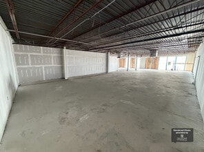 21950 Kingsland Blvd, Katy, TX for lease Interior Photo- Image 2 of 4