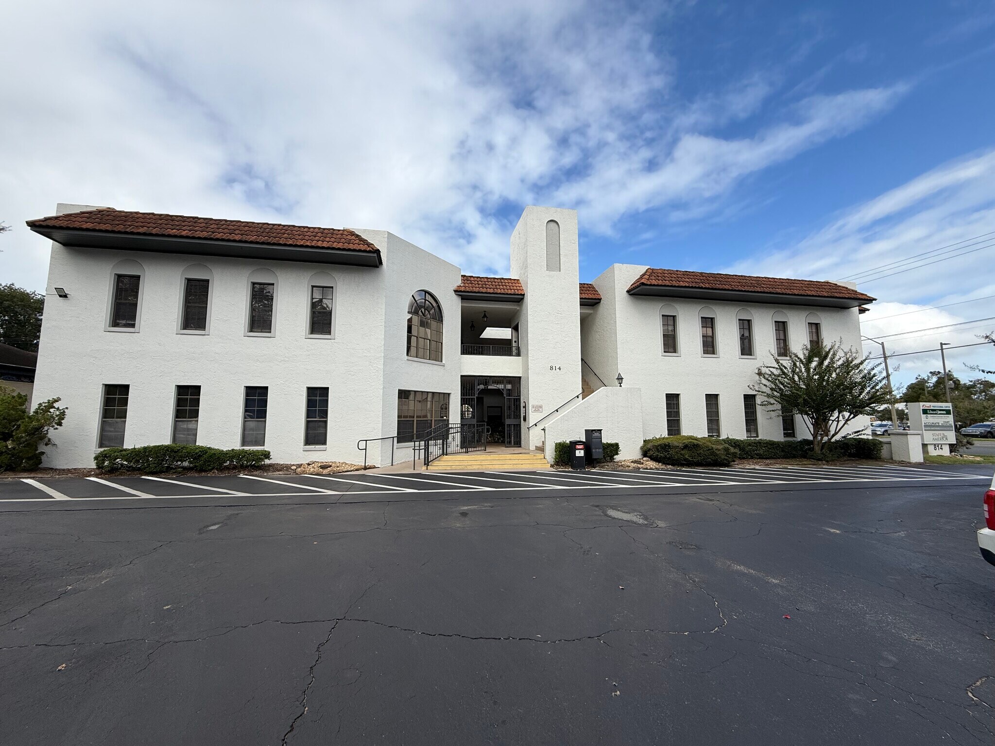 814 E Silver Springs Blvd, Ocala, FL à louer Photo du bâtiment- Image 1 de 3