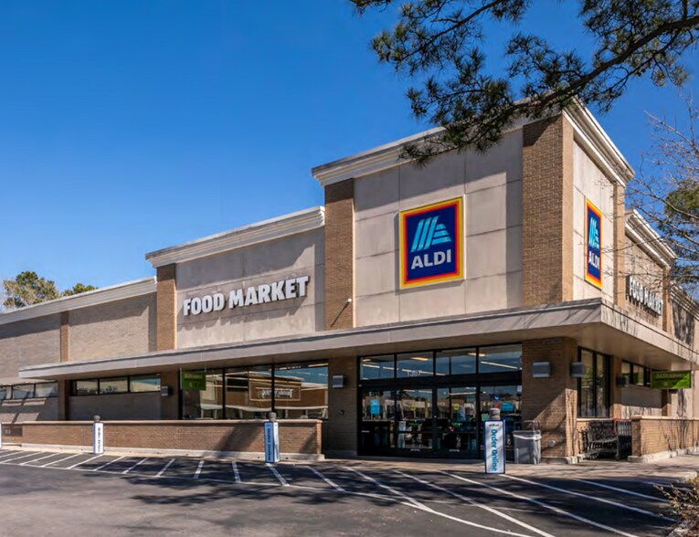 1113-1387 Kingwood Dr, Humble, TX à louer - Photo du bâtiment - Image 1 de 9