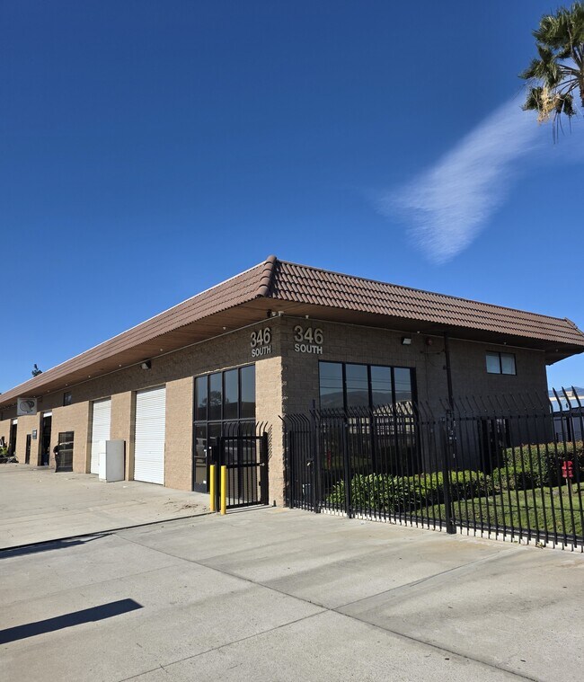 Plus de détails pour 346 S I St, San Bernardino, CA - Industriel à louer