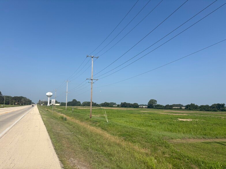 4545 IL-17, Kankakee, IL à vendre - Photo du bâtiment - Image 2 de 2