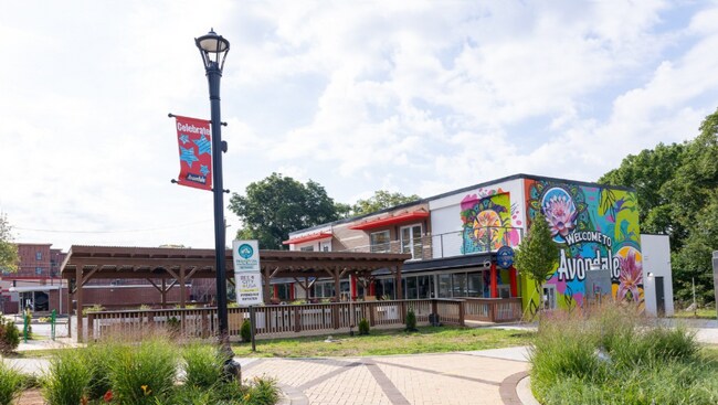 Plus de détails pour 2711 E College Ave, Decatur, GA - Commerce de détail à louer