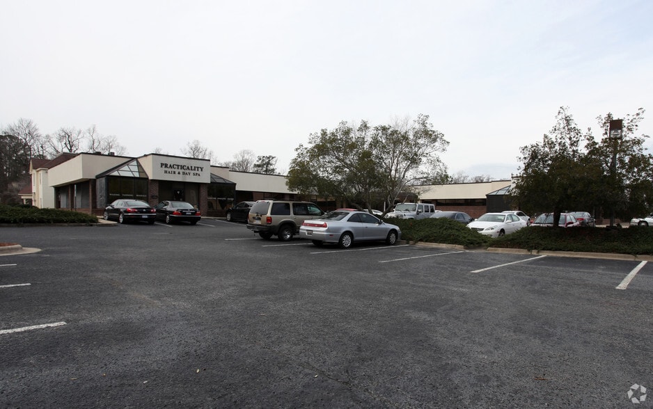 150-160 E Arlington Blvd, Greenville, NC for lease - Building Photo - Image 2 of 2