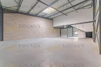 Flex in Cormeilles-en-Parisis for lease Interior Photo- Image 1 of 2