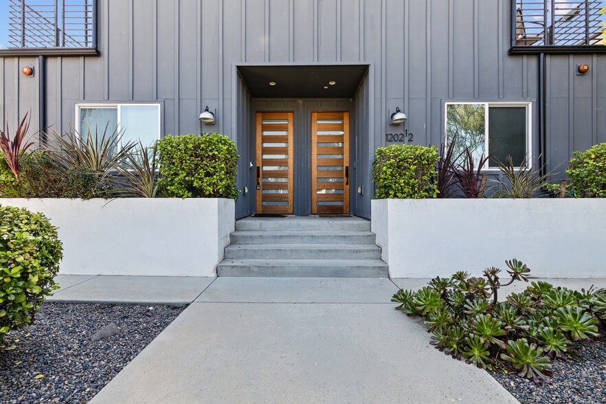 1202 Browning Blvd, Los Angeles, CA for sale - Building Photo - Image 2 of 10