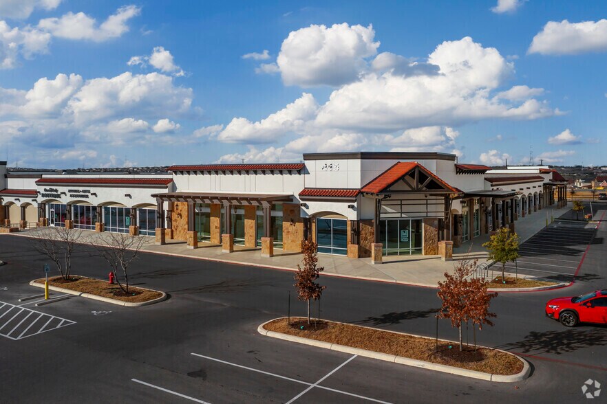 415 W Loop 1604 S, San Antonio, TX à louer - Photo du bâtiment - Image 1 de 16