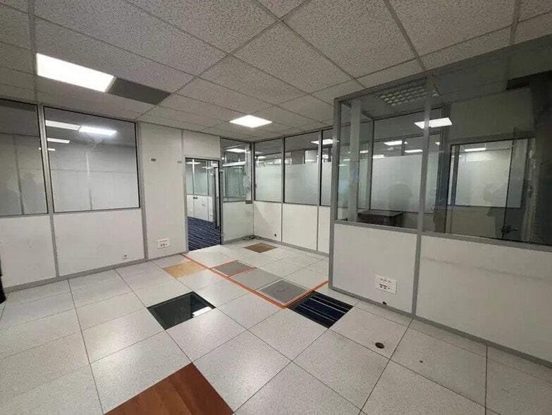 Flex dans Nanterre à louer - Photo intérieure - Image 3 de 32