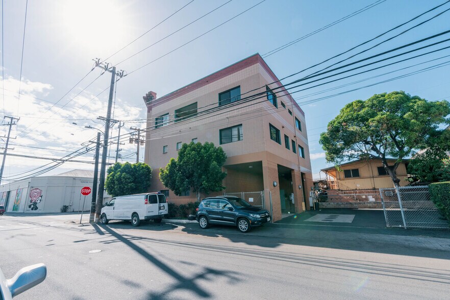 1709 Kalani St, Honolulu, HI à vendre - Photo du bâtiment - Image 2 de 33