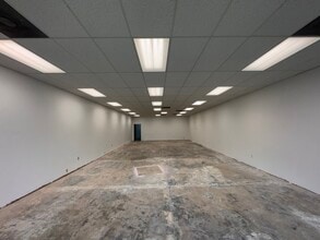 2500 Battleground Ave, Greensboro, NC for lease Interior Photo- Image 2 of 5