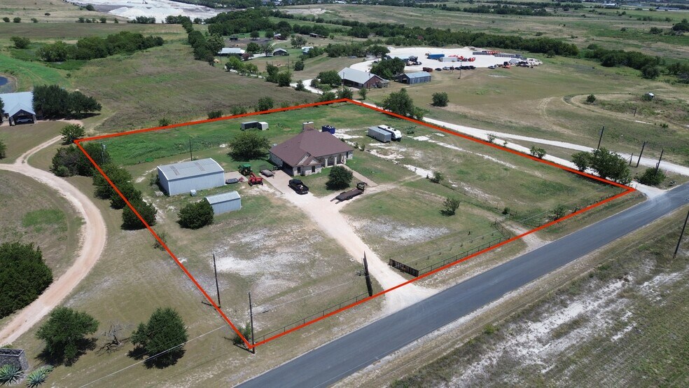 701 County Road 107, Georgetown, TX à louer - Photo du bâtiment - Image 2 de 13