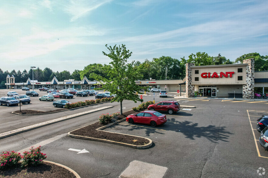 1925-1977 Norristown Rd, Maple Glen, PA for sale - Primary Photo - Image 1 of 1