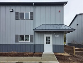 1332 Main St, Osterville, MA for lease Building Photo- Image 1 of 8