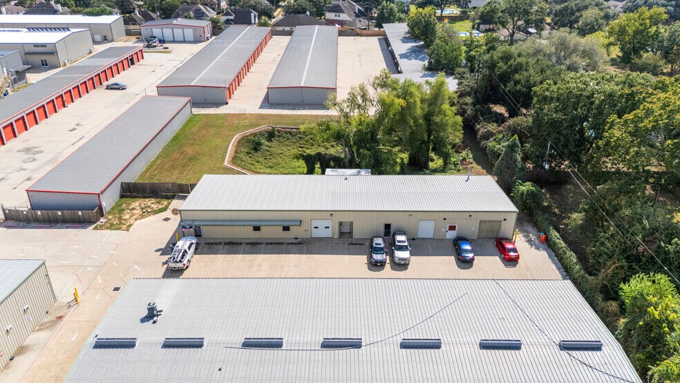 11703-11711 Spring Cypress Rd, Tomball, TX à louer - Photo du bâtiment - Image 3 de 43