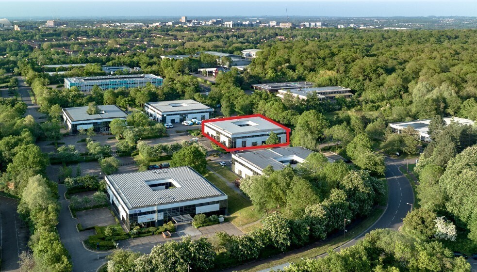 Sunrise Pky, Milton Keynes for lease Building Photo- Image 1 of 17